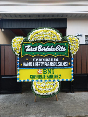 Papan Bunga Duka di Lere