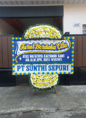 Papan Bunga Duka di Lere
